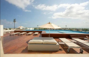 Huge 1 Bed in Amazing condo